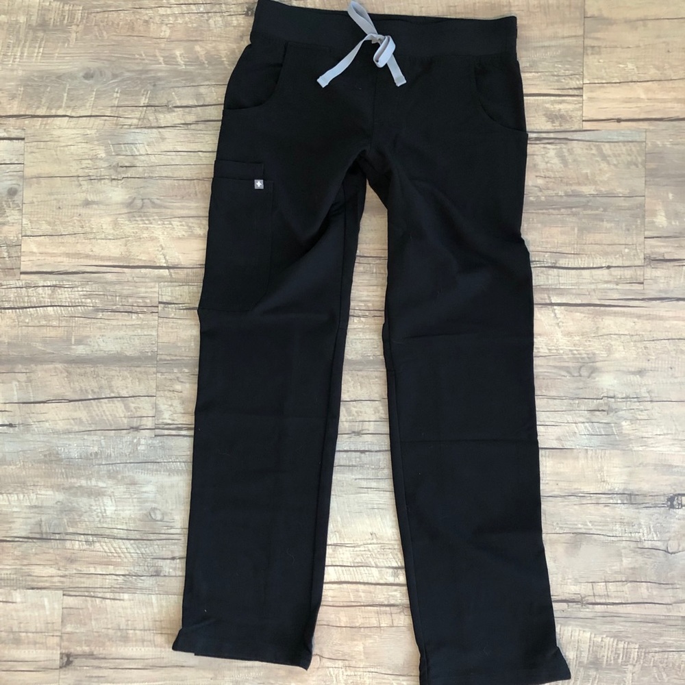 Figs Kade Cargo Scrub Pants - Black XS